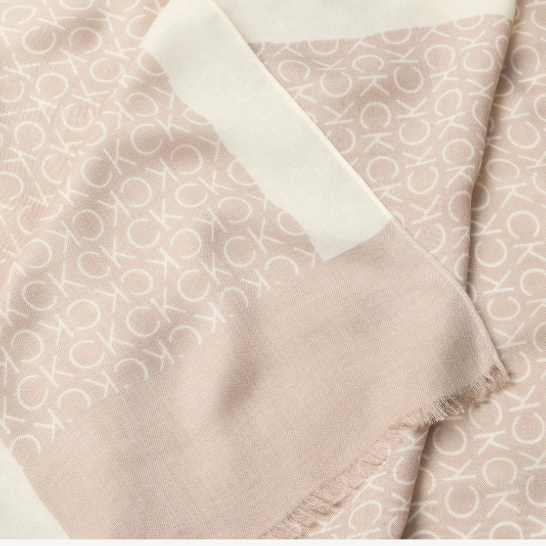Calvin Klein AOP Minimal Logo Scarf 70 × – Image 3