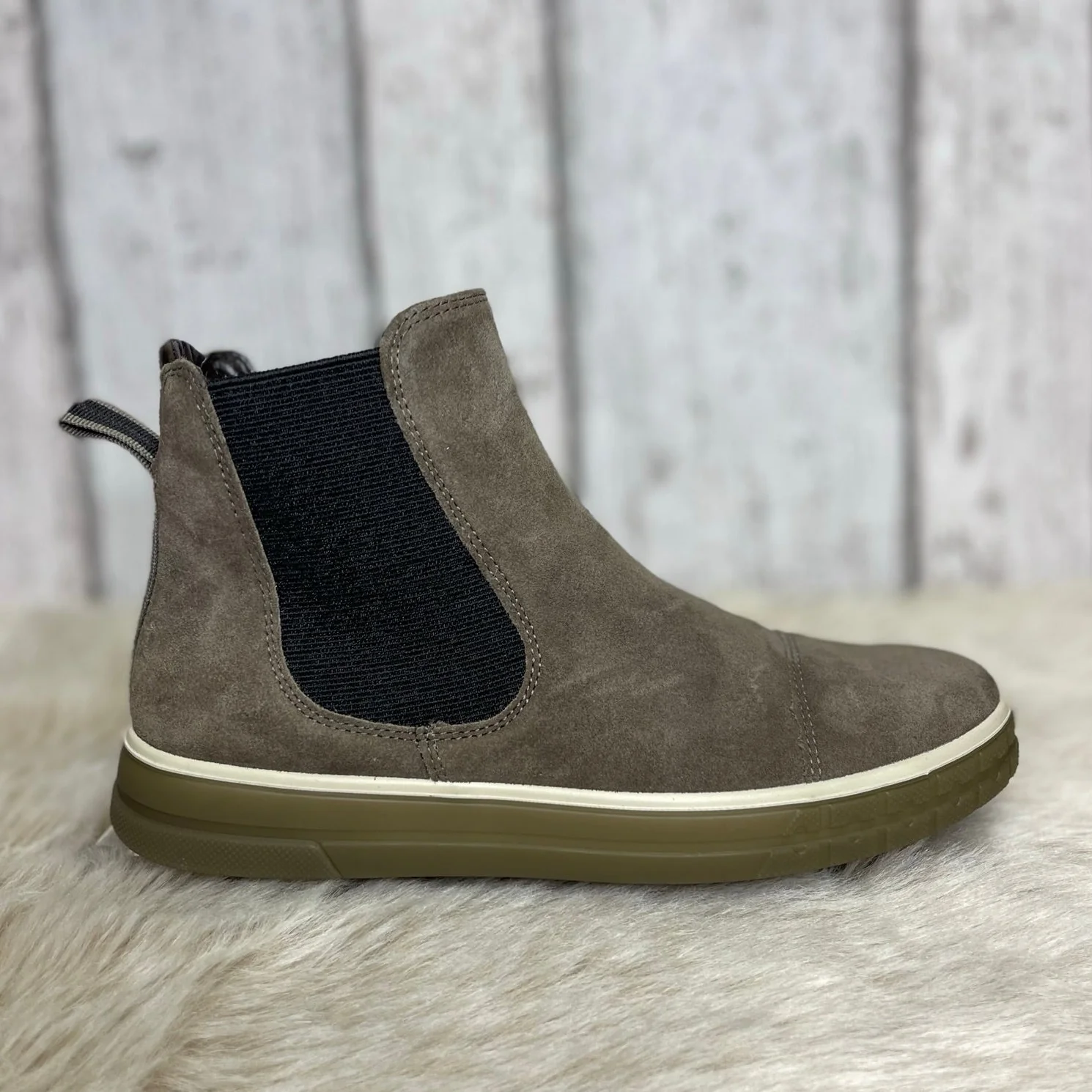 Ara - 1225209 - S2287H – Image 2