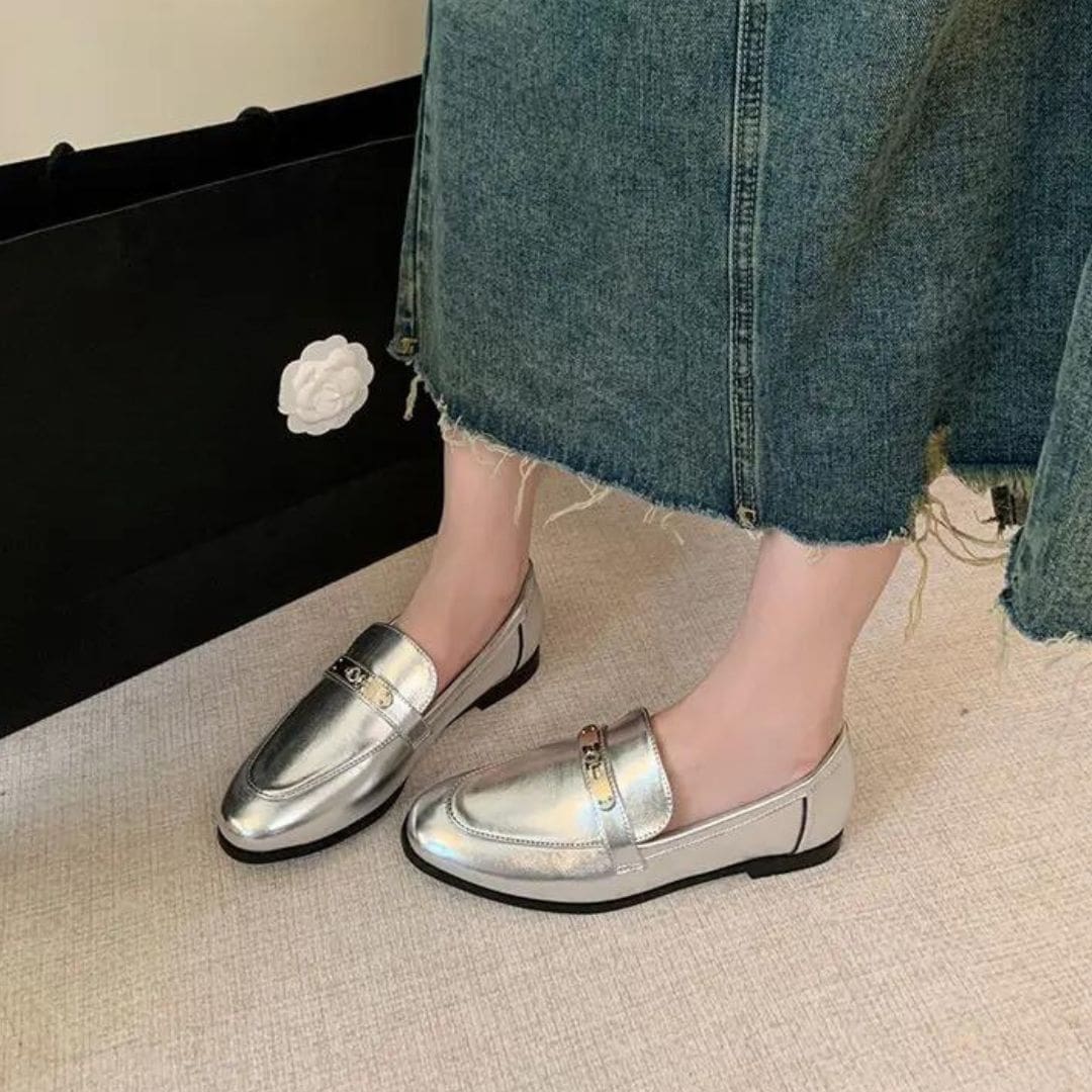 Mocassins argentés à talons carrés pour femme – Image 7