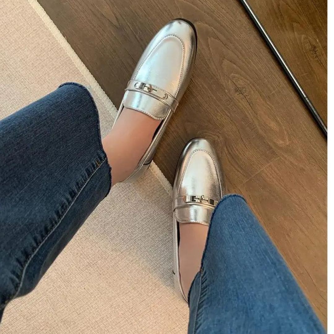 Mocassins argentés à talons carrés pour femme – Image 3