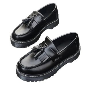 Mocassins à glands et à franges en cuir synthétique pour femme