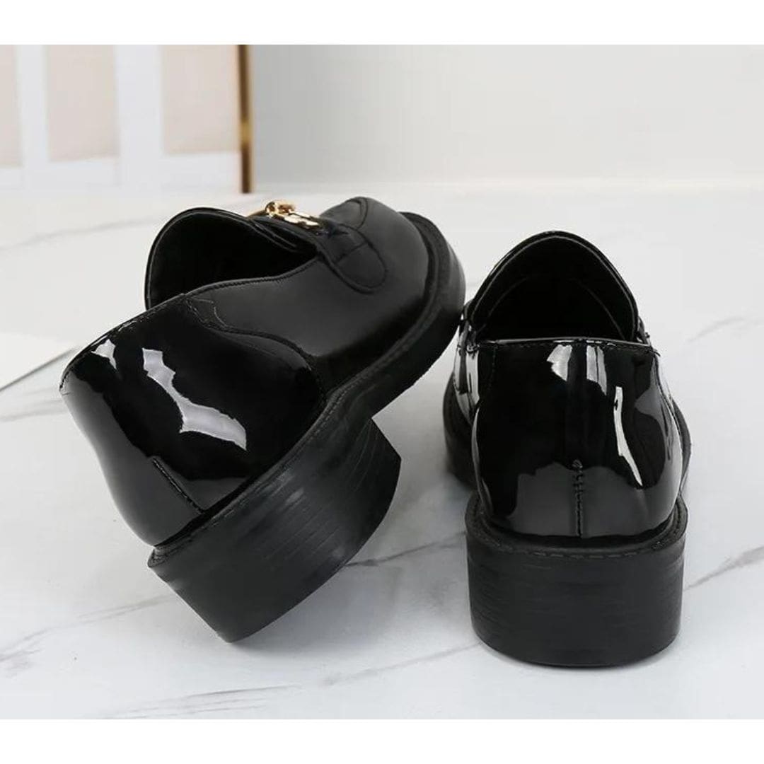 Mocassins Mocassin noirs Mocassin vernis en cuir avec un talon carré – Image 7