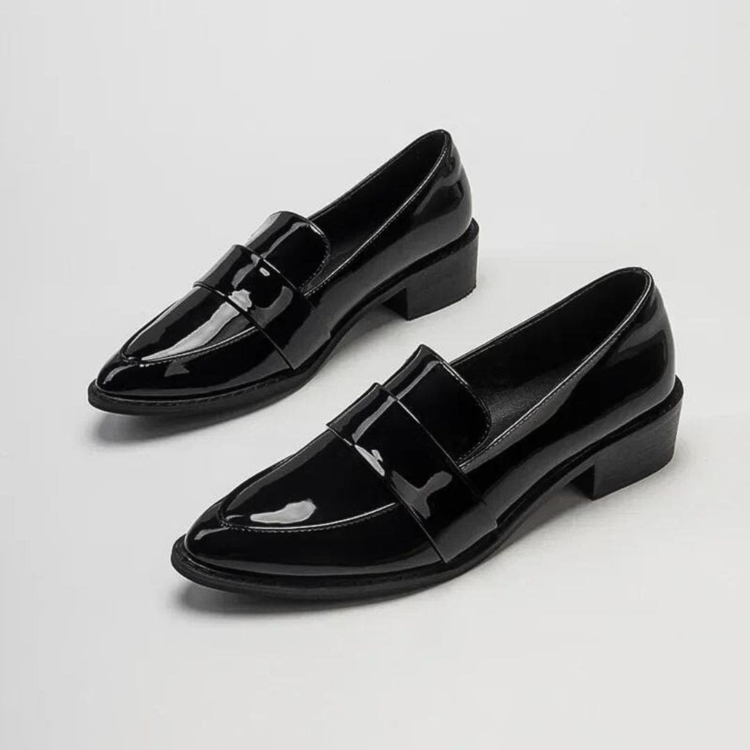 Mocassins Mocassin noirs Mocassin vernis à bout pointu pour femme – Image 7