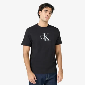 Calvin Klein Center Monogram Classic T-shirt
