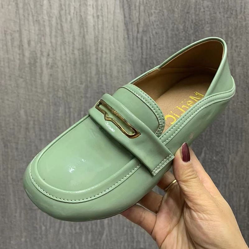 Mocassins à bout rond en cuir verni pour femmes – Image 3