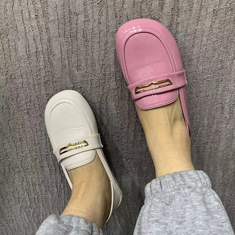 Mocassins à bout rond en cuir verni pour femmes – Image 5