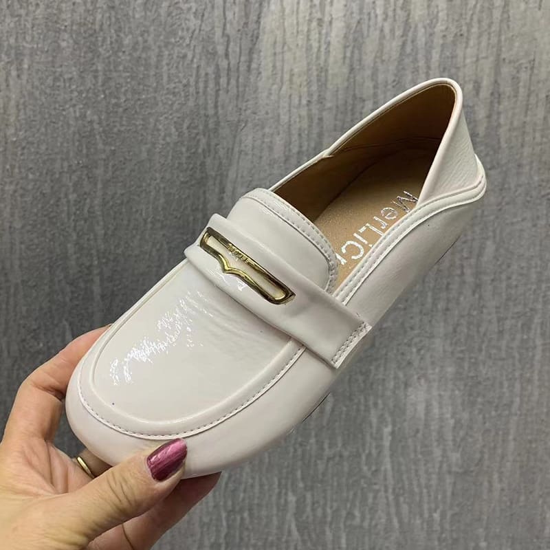 Mocassins à bout rond en cuir verni pour femmes – Image 9