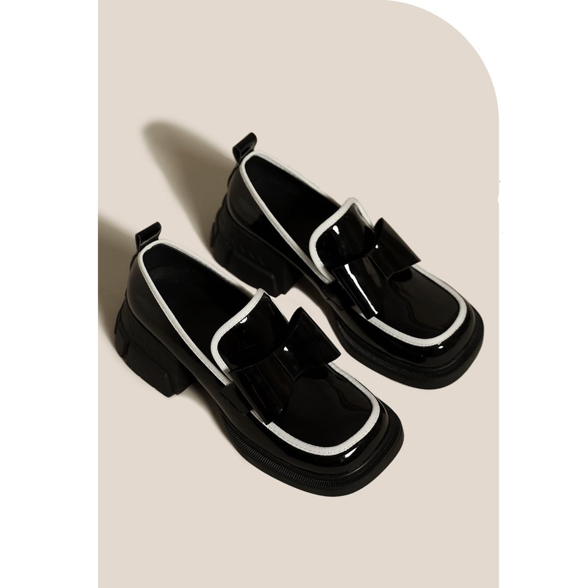 Mocassins à plateforme ornés d’un ravissant nœud papillon Mocassin noir pour femmes – Image 5