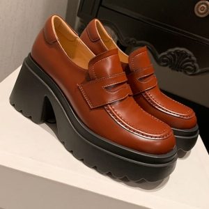 Mocassins à talons en cuir pour femmes