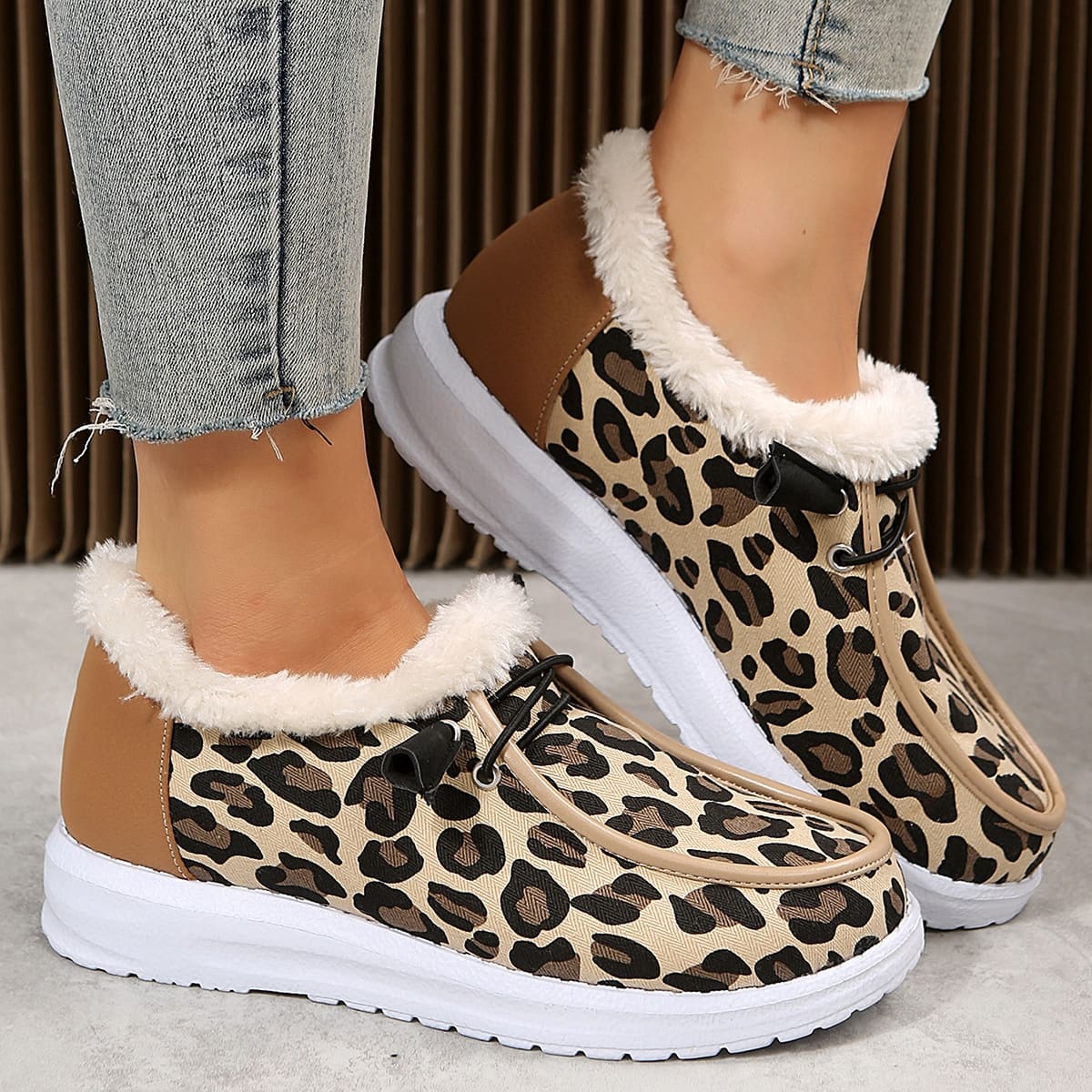 Mocassins bateau en fausse fourrure avec motif Mocassin leopard – Image 7