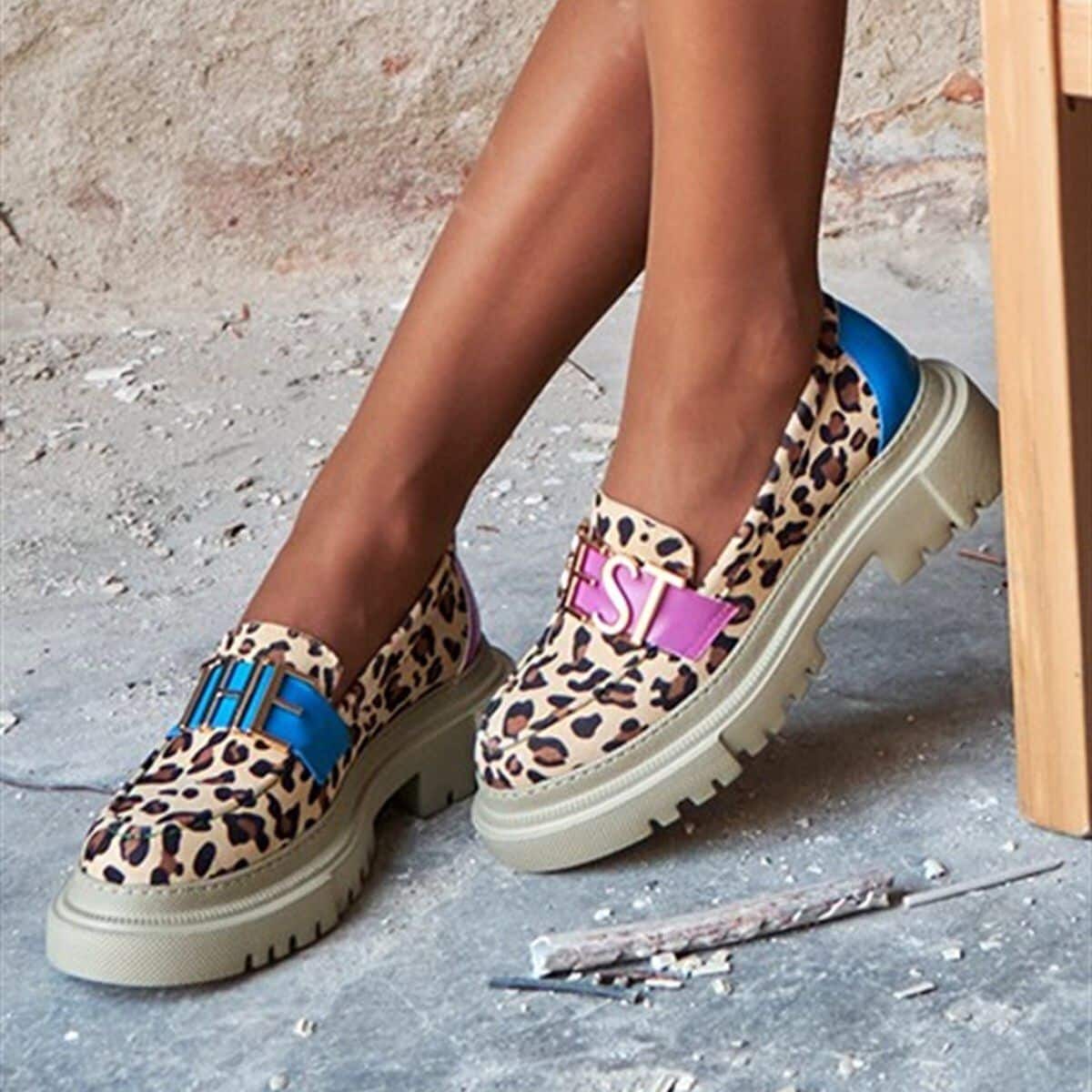 Mocassins Mocassin beiges à semelle plateforme avec motif Mocassin leopard – Image 3