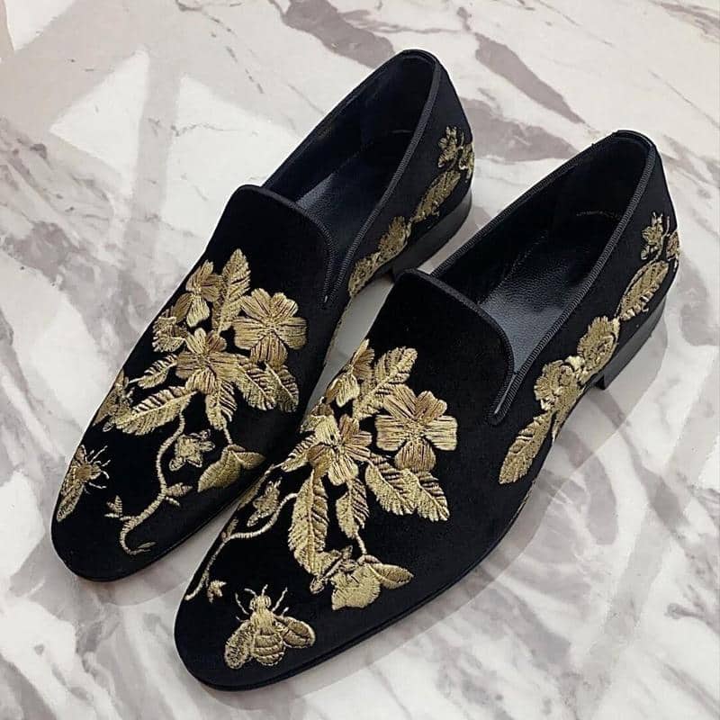Mocassins en velours Mocassin noir avec broderie florale Mocassin dorée – Image 2