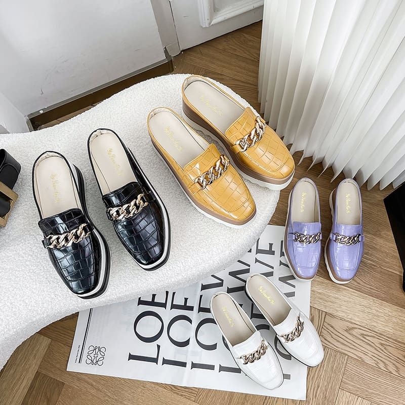 Mocassins ouMocassin verts compensés effet cuir Mocassin croco avec une chaîne Mocassin dorée pour femme – Image 6