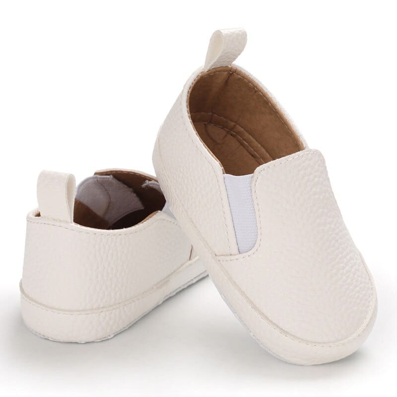 Mocassins unis à enfiler en cuir synthétique pour bébé – Image 6