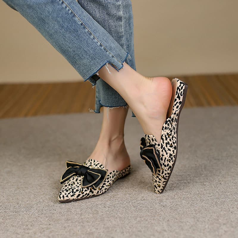 Mules mocassins pointues avec nœud et imprimé Mocassin leopard – Image 8
